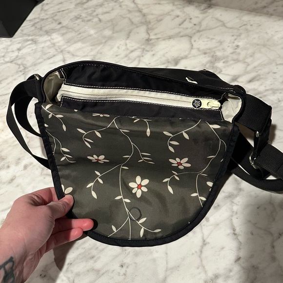 Sherpani Milli Black Crossbody Bag with ID Pouch - Picture 6 of 9